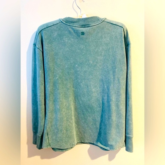 Small/medium Sweater Bundle 🌺 - Picture 11 of 15